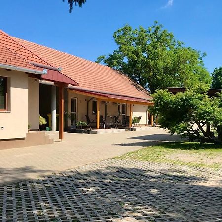 Léna Vendégház Balatonberény Extérieur photo