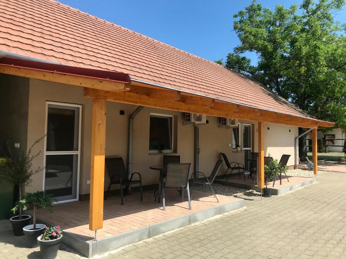 Léna Vendégház Balatonberény Extérieur photo